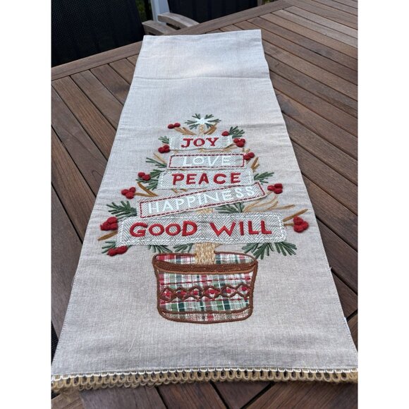 Christmas Table Runner Ribbon Embroidery Appliqué Christmas Tree By Balsam Fir - Picture 1 of 7